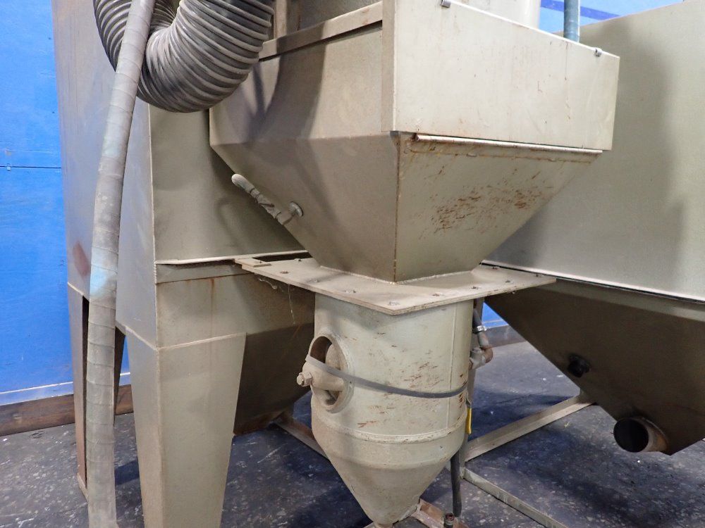 Trinco 48" X 47" X 31" 48x48sl/pc Blast Cabinet - 48x48sl/pc