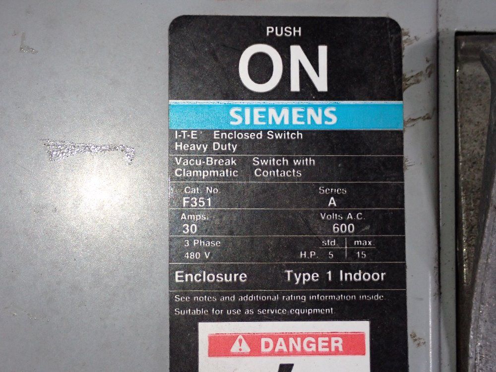 Siemens 30 Amp Fusible Disconnect - F351
