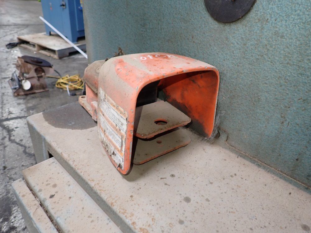 Scotchman 95 Tons Ironworker - D095-24m