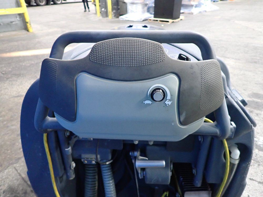 Ecoflex 30" Warrior Floor Scrubber - Warrior X32c-c