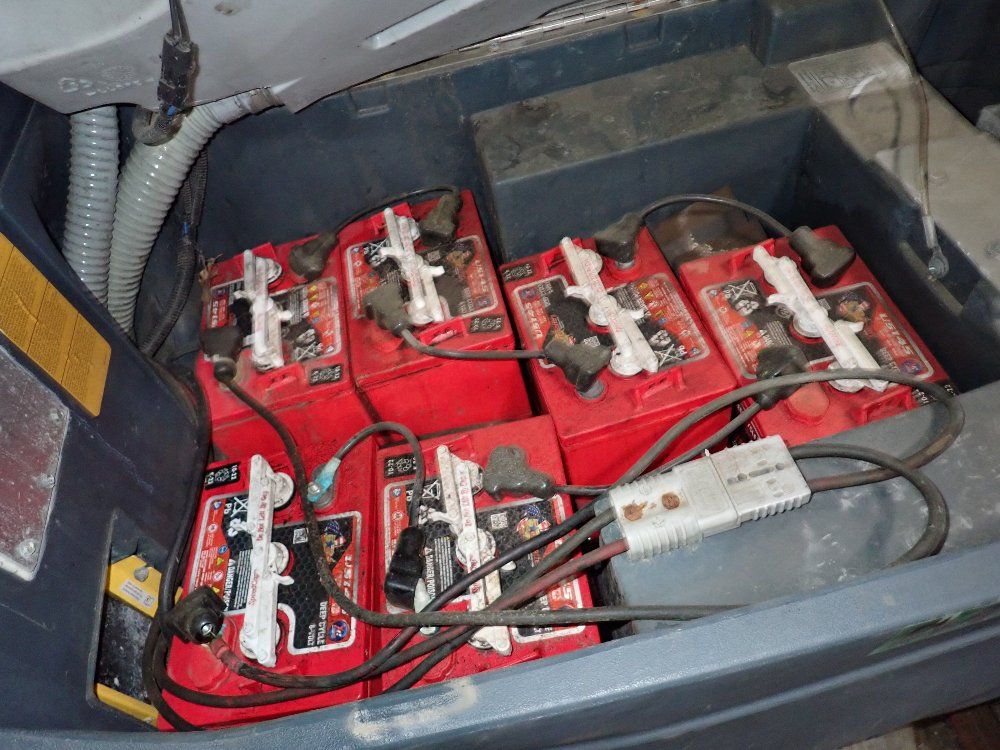 Ecoflex 30" Warrior Floor Scrubber - Warrior X32c-c