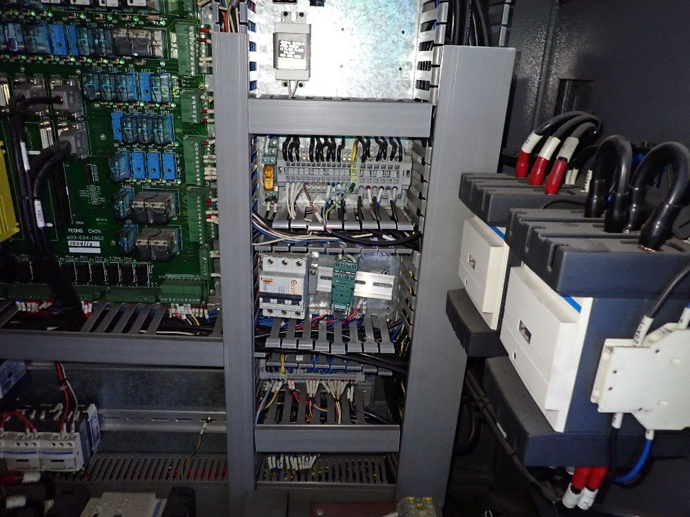 Ycm 2006 Ycm Gt 250ma Cnc Lathe - Gt 250ma