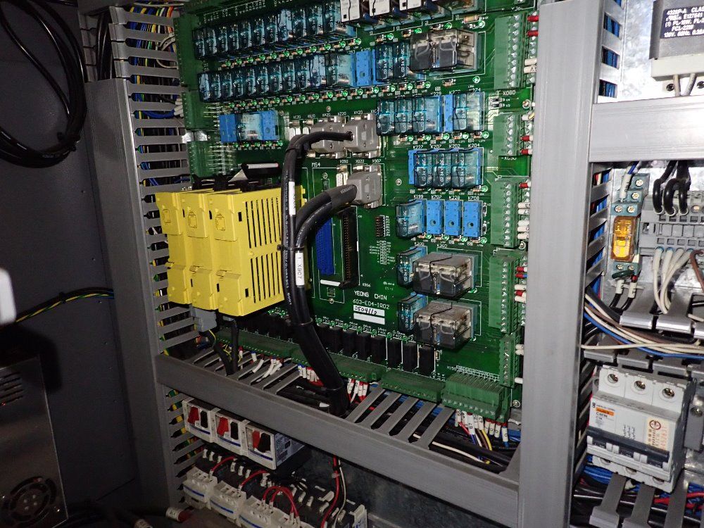 Ycm 2006 Ycm Gt 250ma Cnc Lathe - Gt 250ma