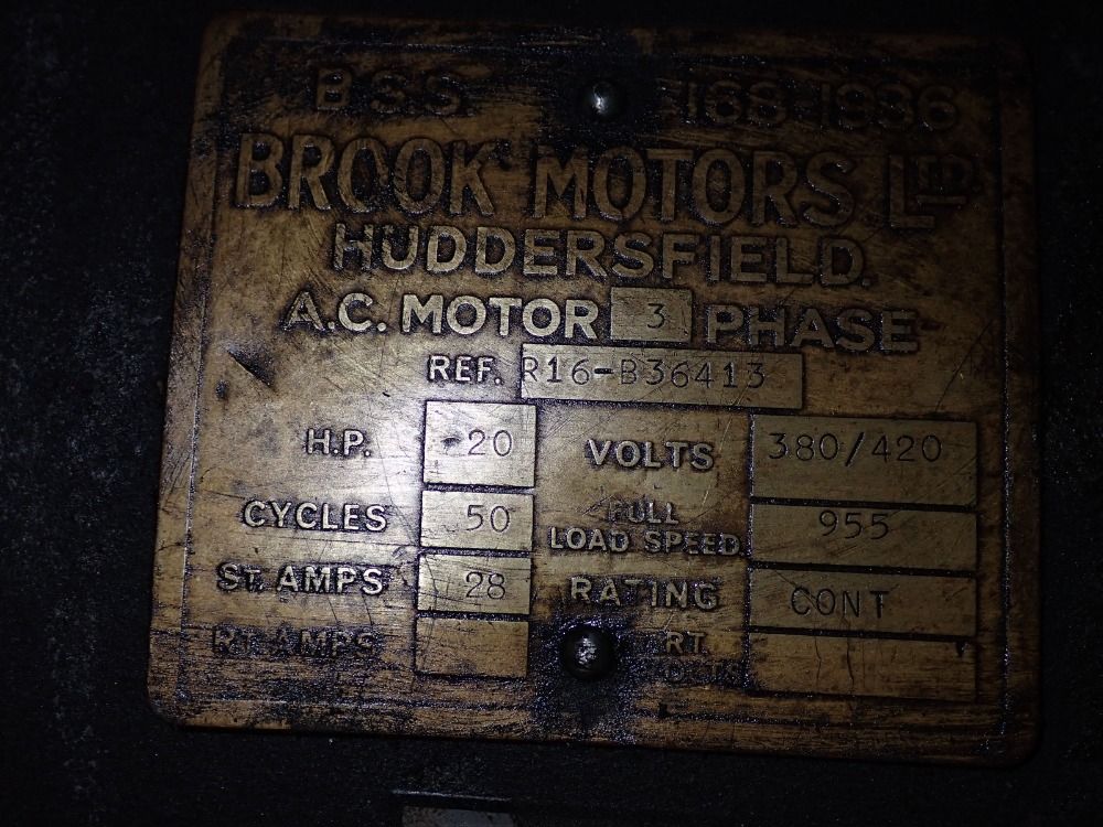 Swift 40" / 60" X 94" 16v5 Gap Bed Lathe - 16v5