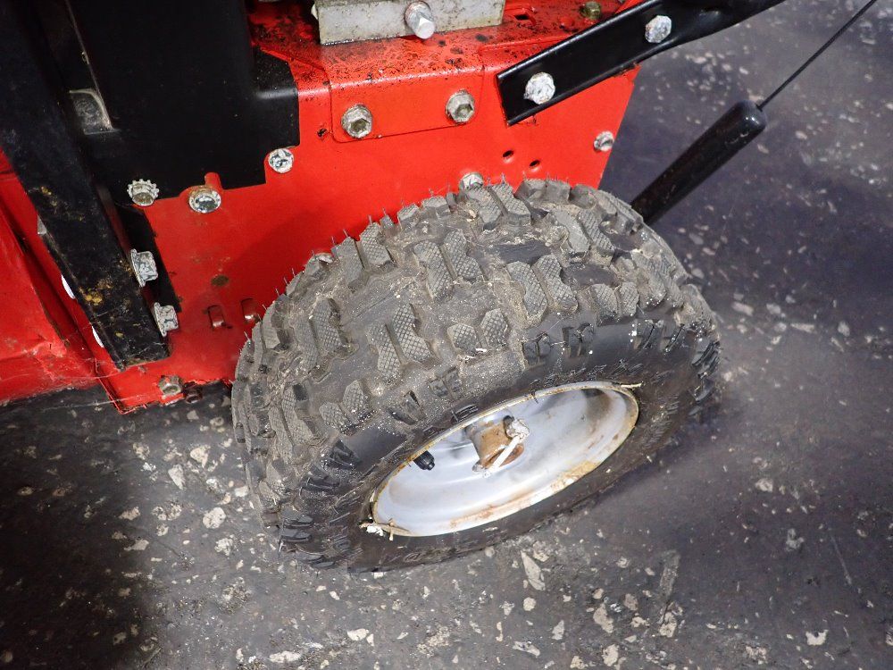 Snapper 24" Snow Blower - 9241 / 1695313