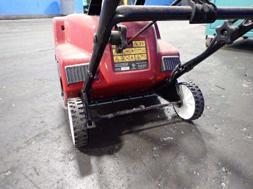 Tori Company 17" Snow Blower - 38381