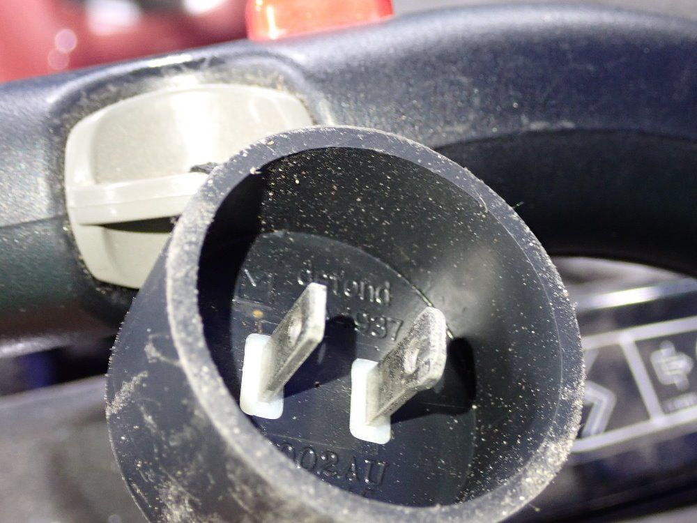 Tori Company 17" Snow Blower - 38381