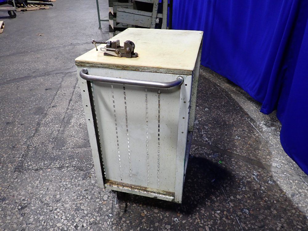 19"x27" Custom Cart W/ Vise