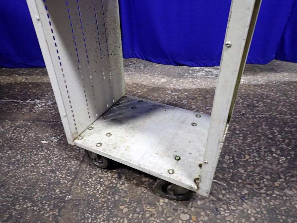 19"x27" Custom Cart W/ Vise