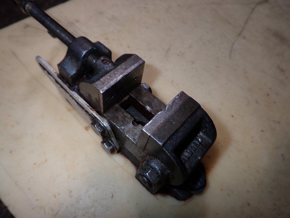 19"x27" Custom Cart W/ Vise