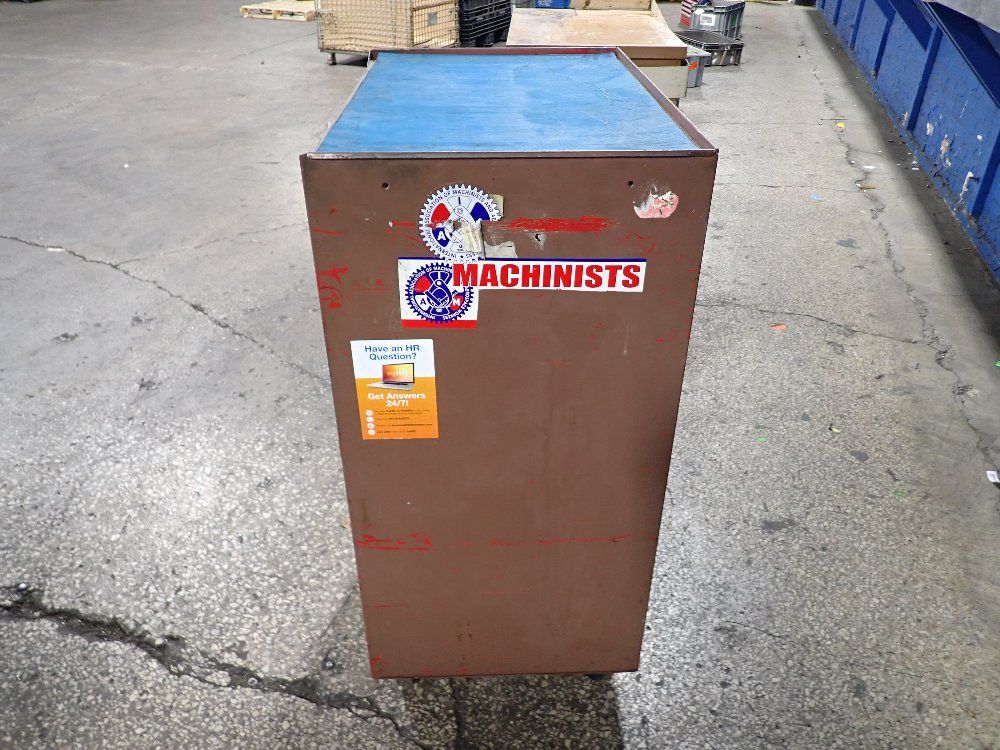 Proto 16"x10" Small Drawers, 16"x22" Large Drawers 9 Drawer Mobile Tool Cabinet