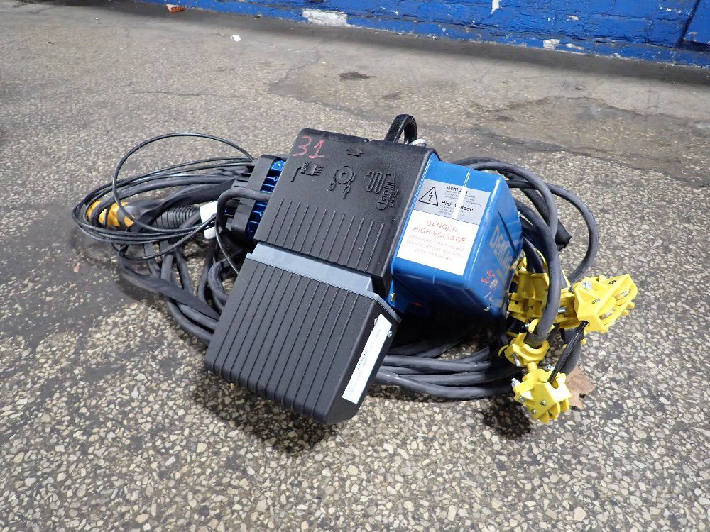Demag 1100 Lbs Electric Chain Hoist - Dc-com5501/1h5v5.4/1.32