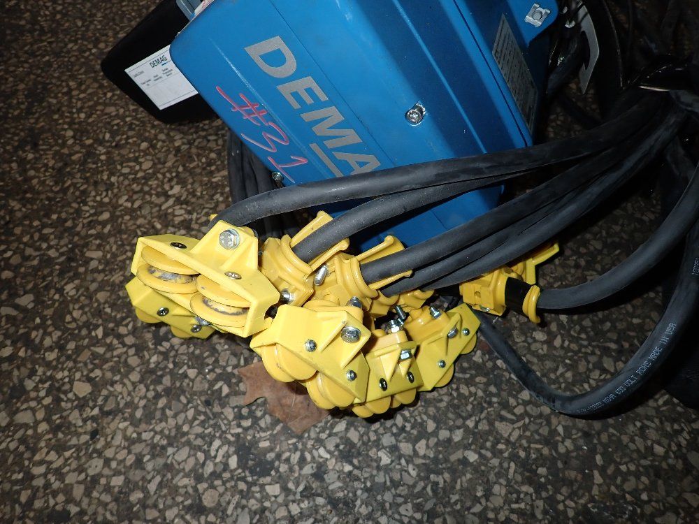 Demag 1100 Lbs Electric Chain Hoist - Dc-com5501/1h5v5.4/1.32