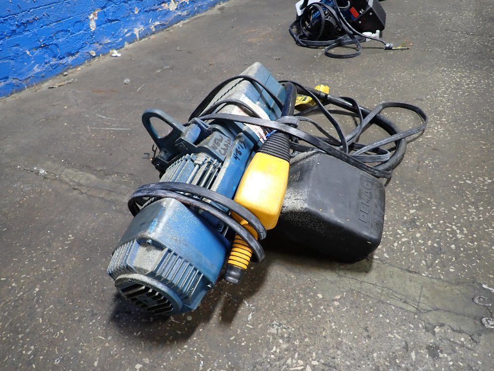 Demag 1000 Lbs Electric Chain Hoist - Dkun2-250kv1f4