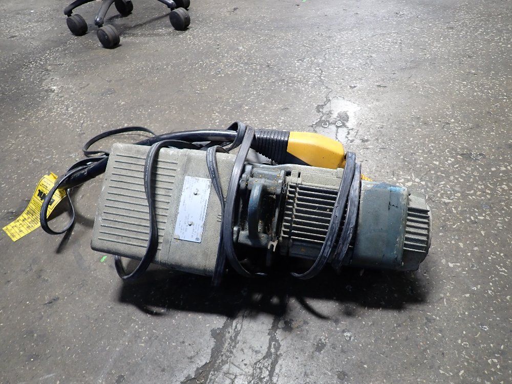 Demag 1000 Lbs Electric Chain Hoist - Dkun2-250kv1f4