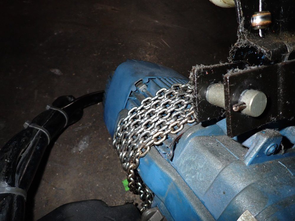 Demag 1000 Lbs Electric Chain Hoist - Dk2-250-k-v1f4