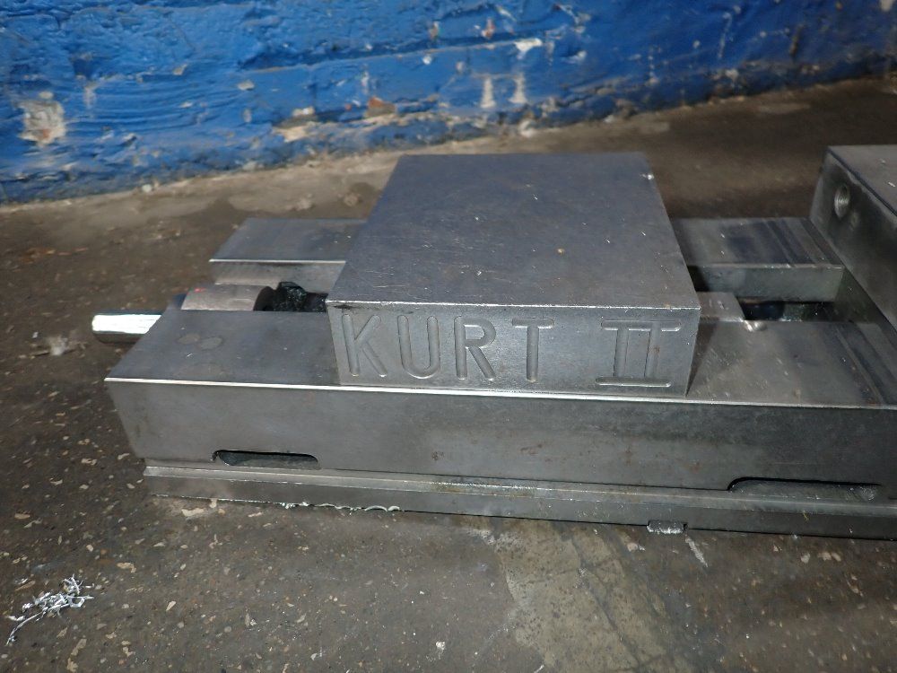Kurt Ii 8" 8" Vise