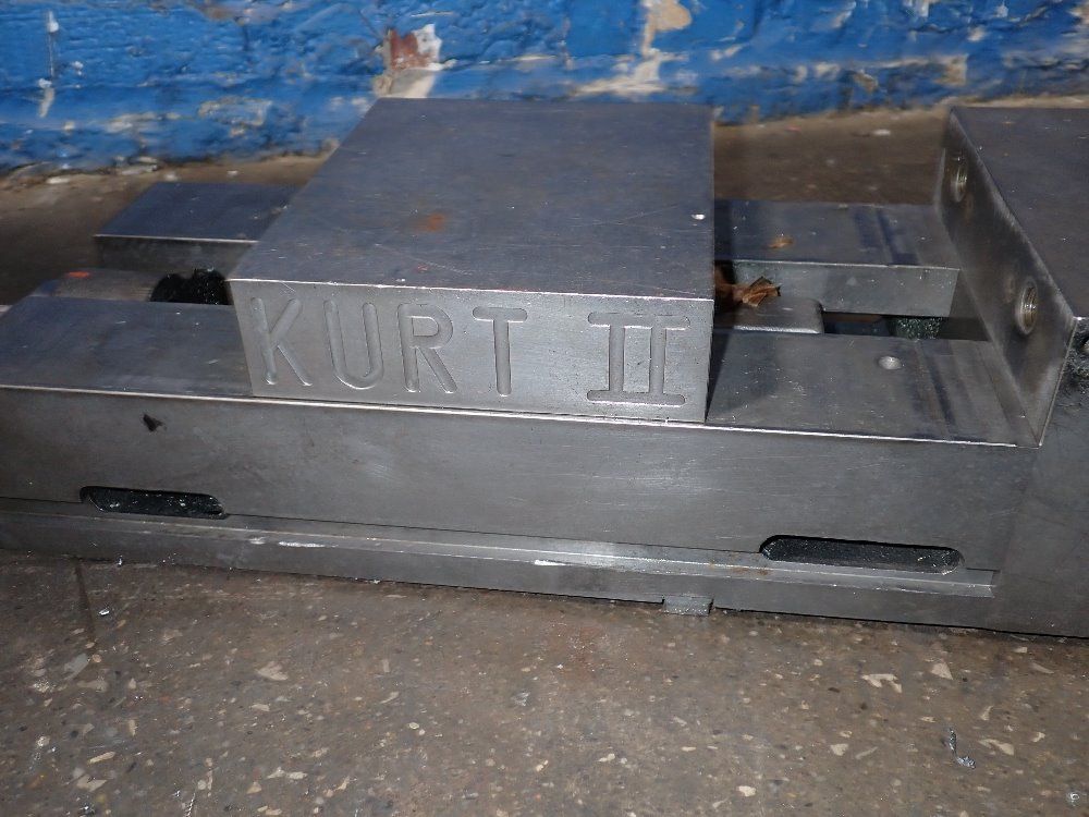 Kurt Ii 8" 8" Vise
