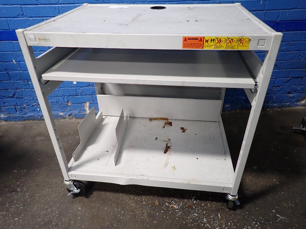 Bretford 32" X 24" X 33" Cart