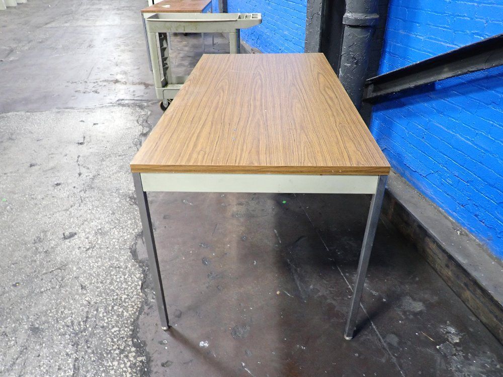 60" X 30" X 29" Table