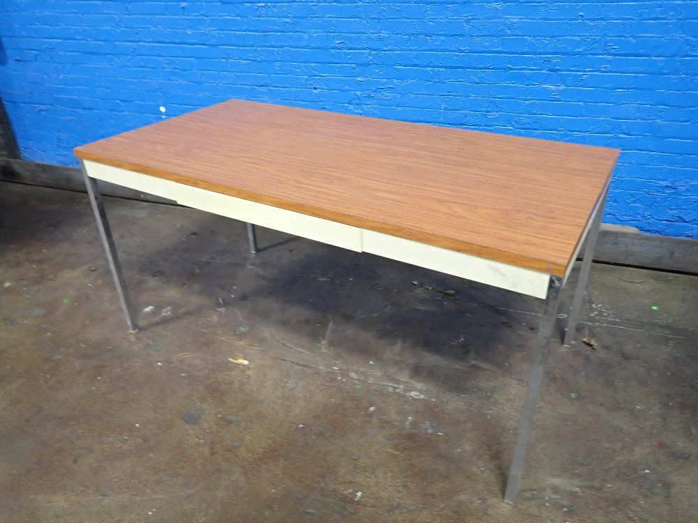 60" X 30" X 29" Table