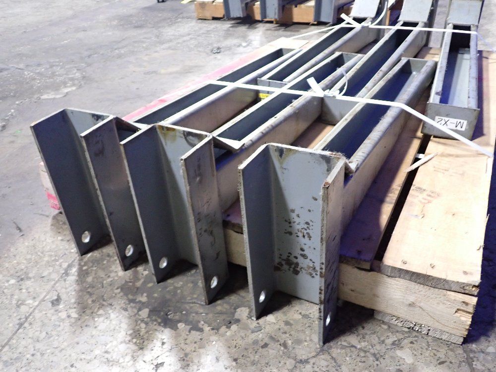 39" Cantilever Rack Arms