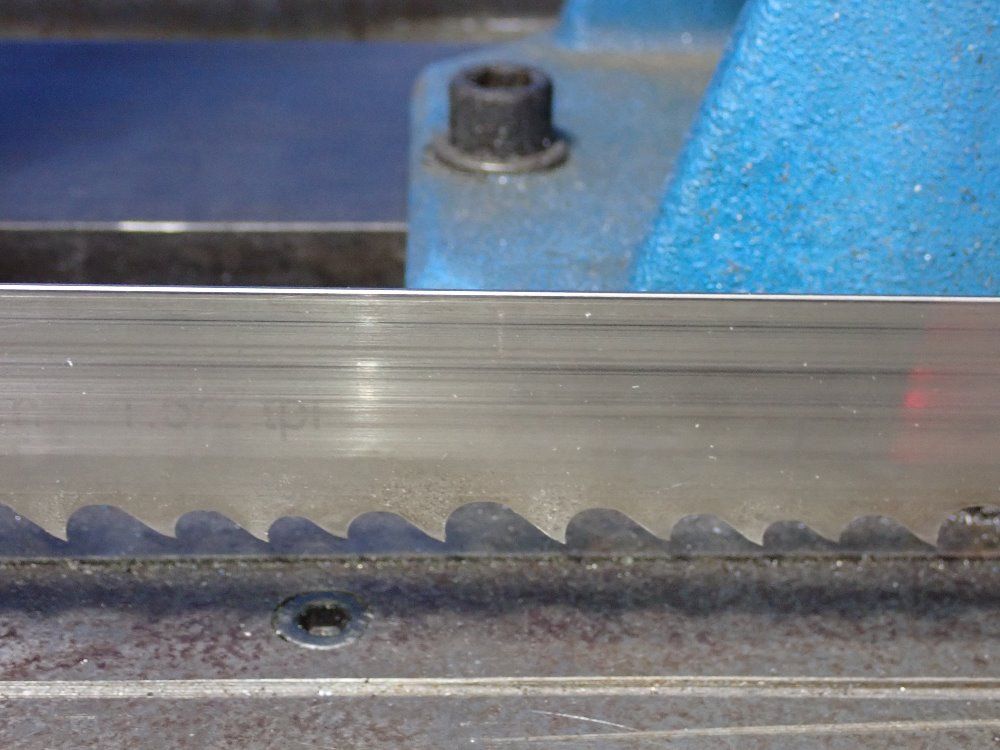 Knuth 23" X 33 1/2" 2019 Knuth Abs 560l Horizontal Band Saw - Abs 560l