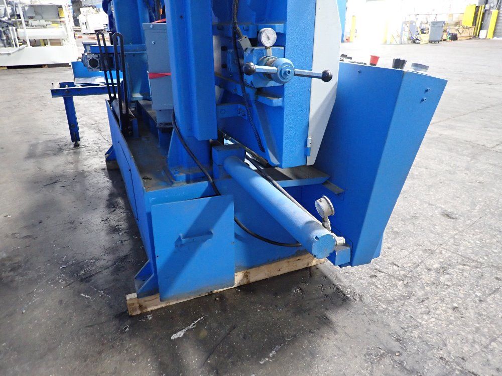 Knuth 23" X 33 1/2" 2019 Knuth Abs 560l Horizontal Band Saw - Abs 560l