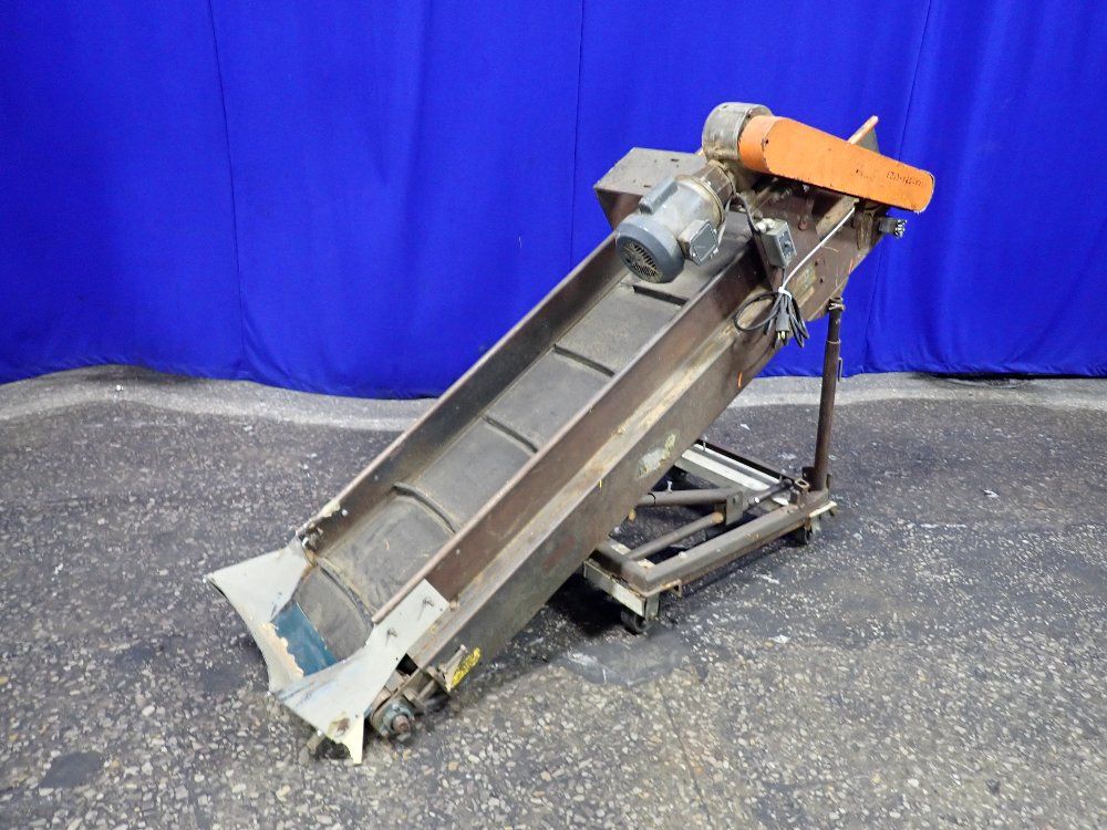 Hytrol 17" Incline Belt Conveyor