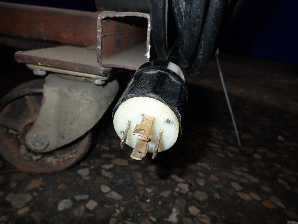 Signode 60"x24.5" Automatic Banding Machine - Ml2je