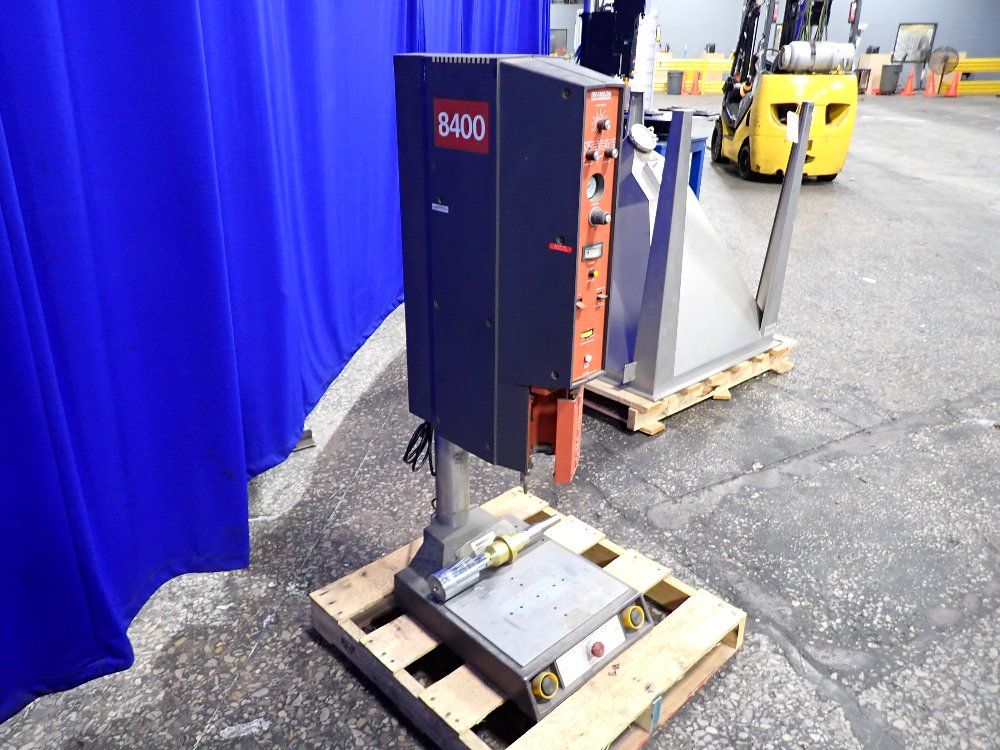 Branson 10"x14" Table 8400 Ultrasonic Welder - 8400