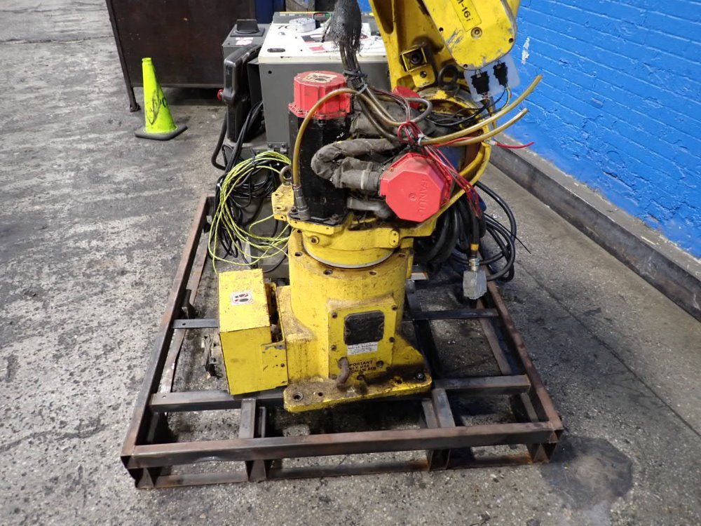 Fanuc M-16i Robot - M-16i