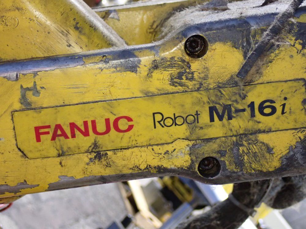 Fanuc M-16i Robot - M-16i