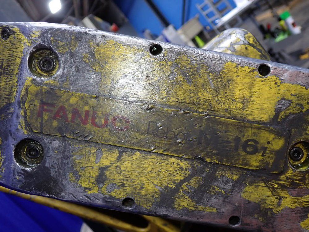 Fanuc 2001 Fanuc M-16i Robot - M-16i