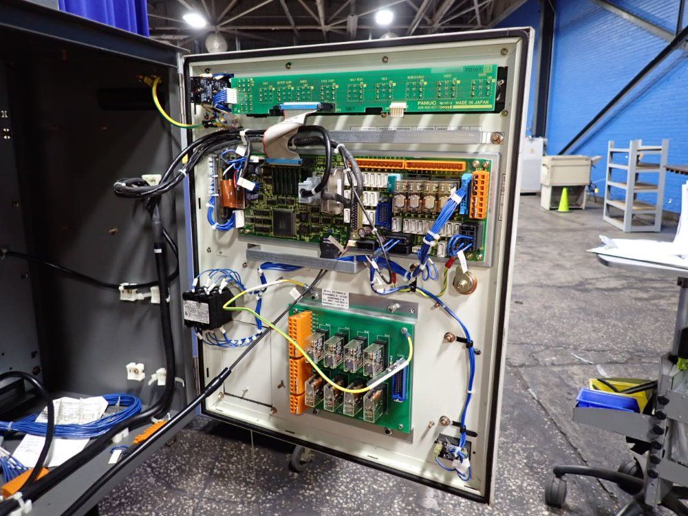 Fanuc 2001 Fanuc M-16i Robot - M-16i