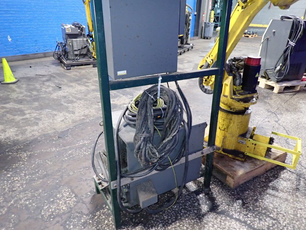 Fanuc 2001 Fanuc M-16i Robot - M-16i