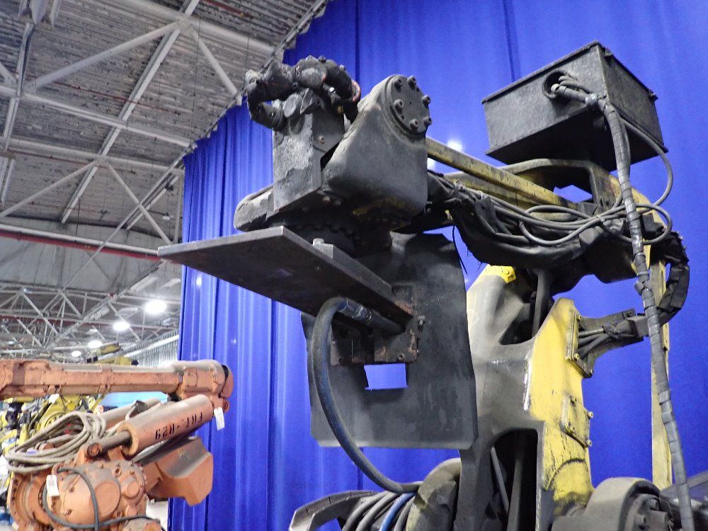 Fanuc M-420ia Robot - M-420ia