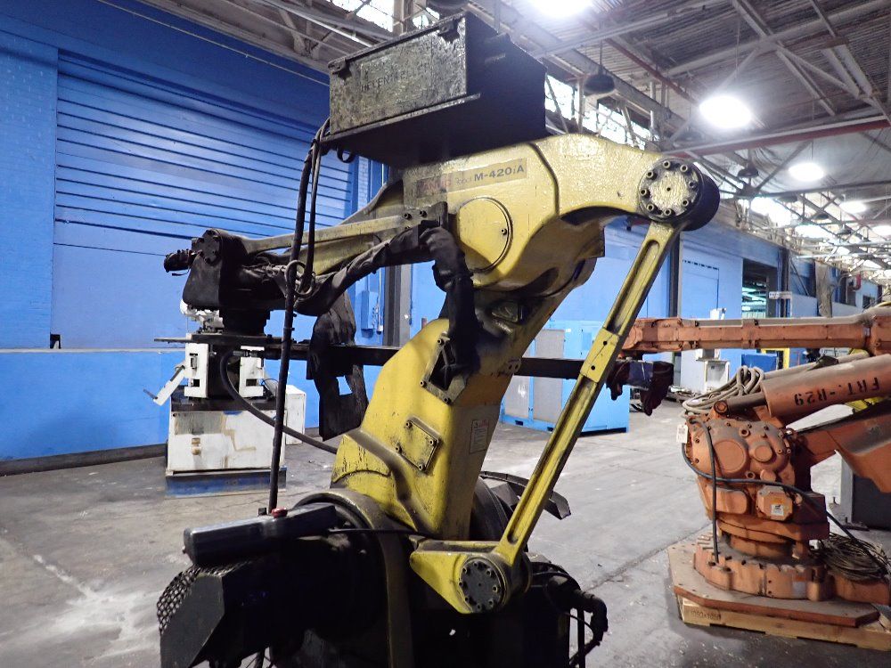 Fanuc M-420ia Robot - M-420ia
