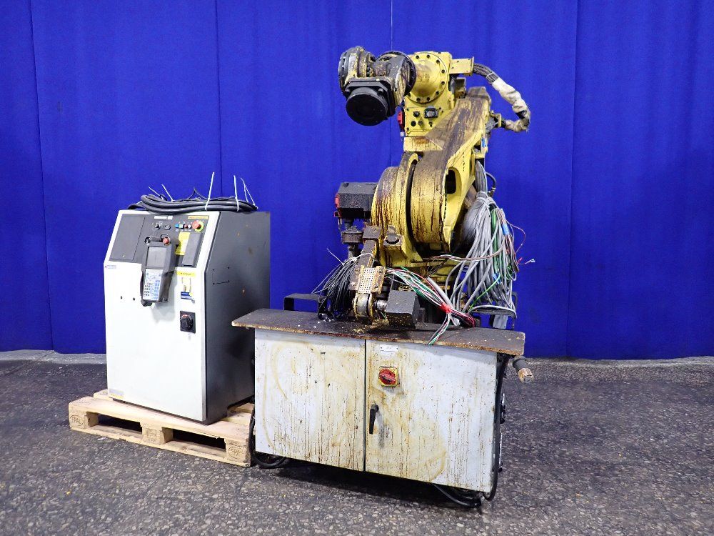 Fanuc 2010 Fanuc R 2000ib/165f Robot - R 2000ib / 165f