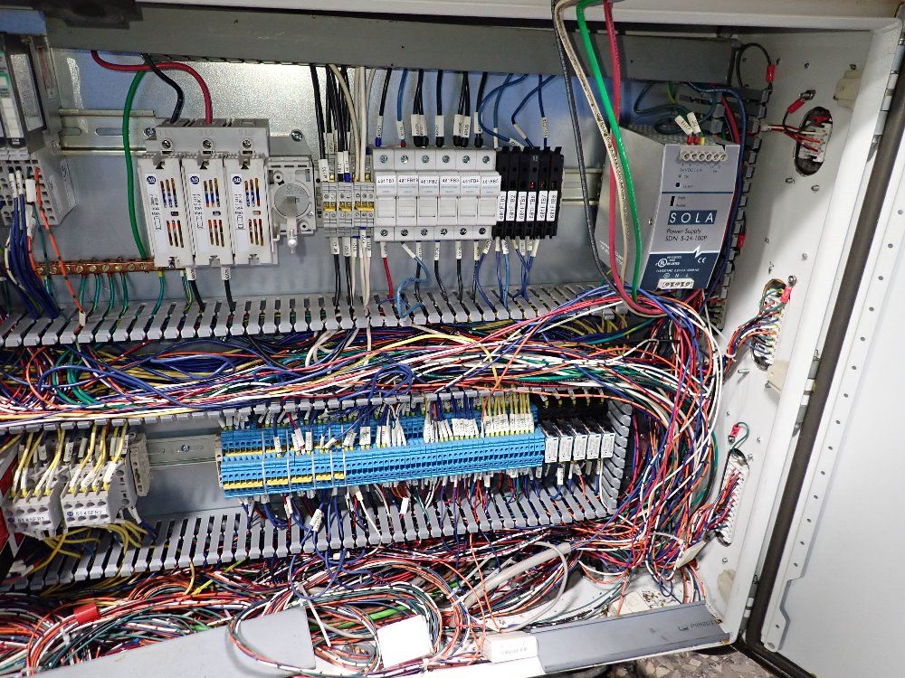 Fanuc 2010 Fanuc R 2000ib/165f Robot - R 2000ib / 165f