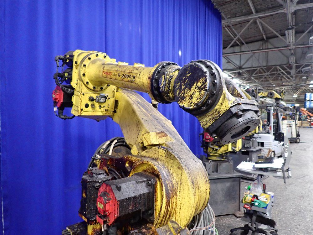 Fanuc 2010 Fanuc R 2000ib/165f Robot - R 2000ib / 165f
