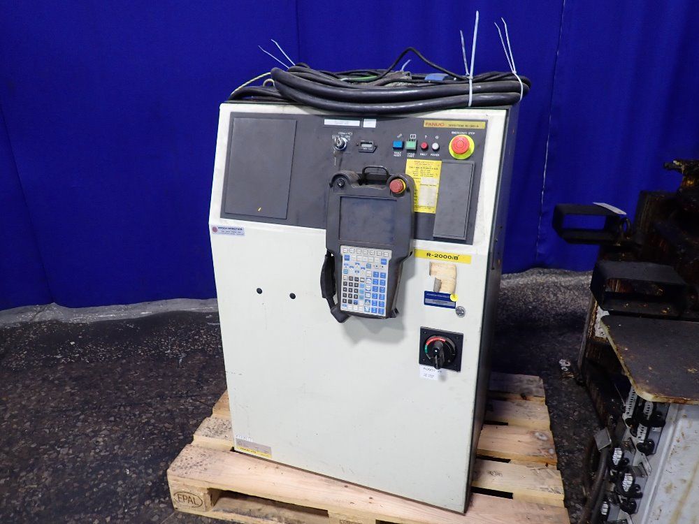 Fanuc 2010 Fanuc R 2000ib/165f Robot - R 2000ib / 165f