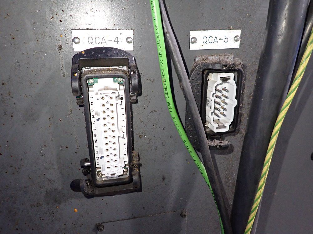 Fanuc 2010 Fanuc R 2000ib/165f Robot - R 2000ib / 165f