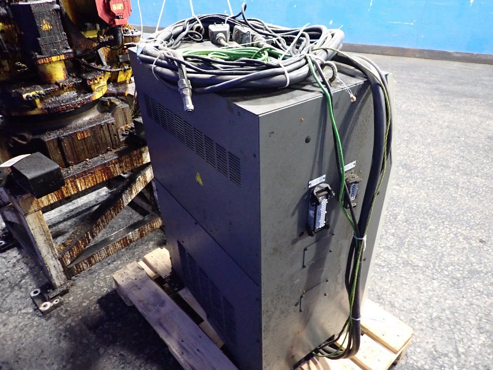 Fanuc 2010 Fanuc R 2000ib/165f Robot - R 2000ib / 165f