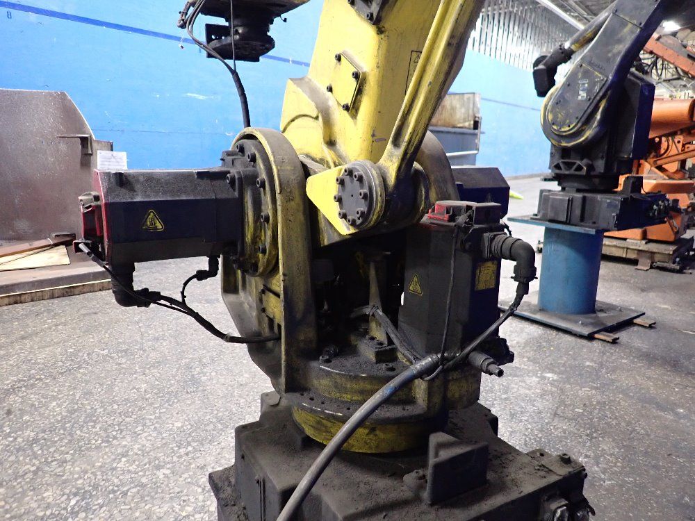 Fanuc 2002 Fanuc M-420ia Robot - M-420ia