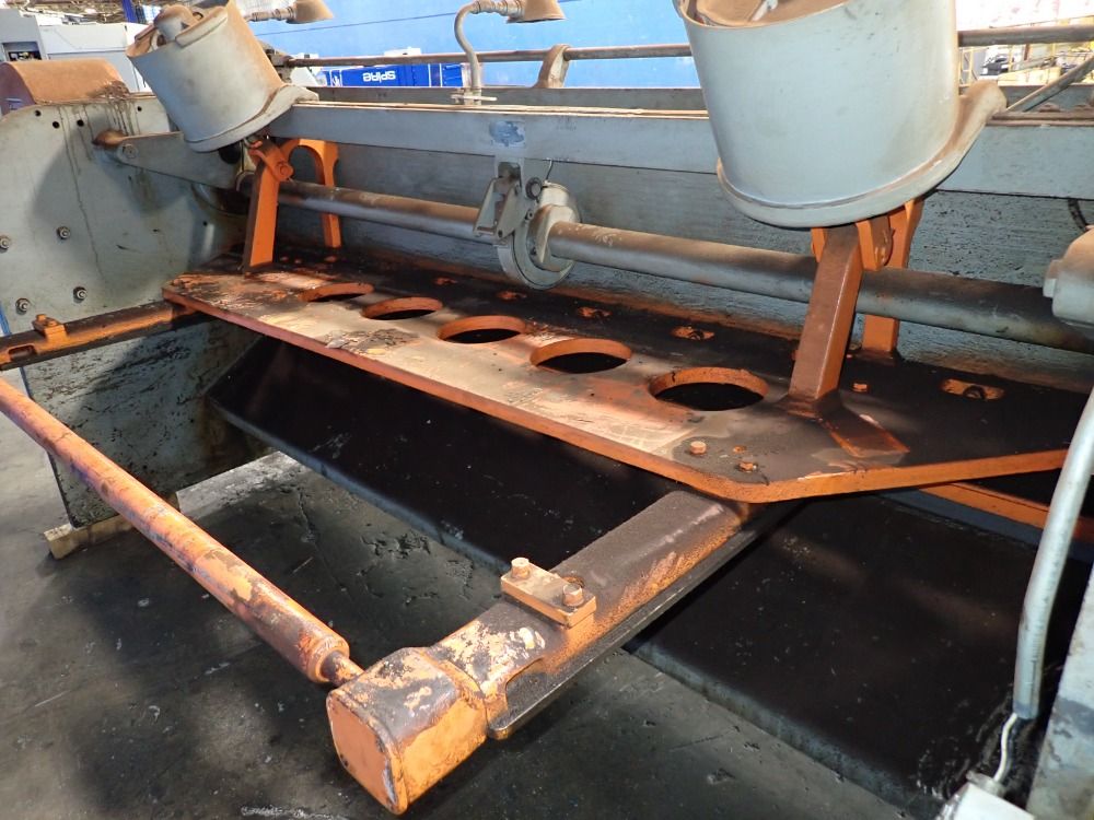 Cincinnati 120" 120" Shear