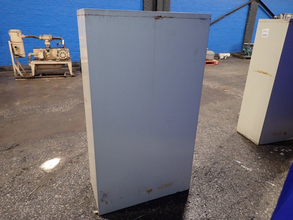 Steelcase 15"x36" Shelves Storage Cabinet - 730581