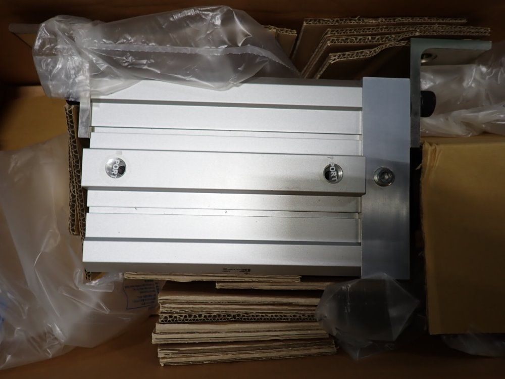 Smc Cylinder - Cq2l160-p3270-150