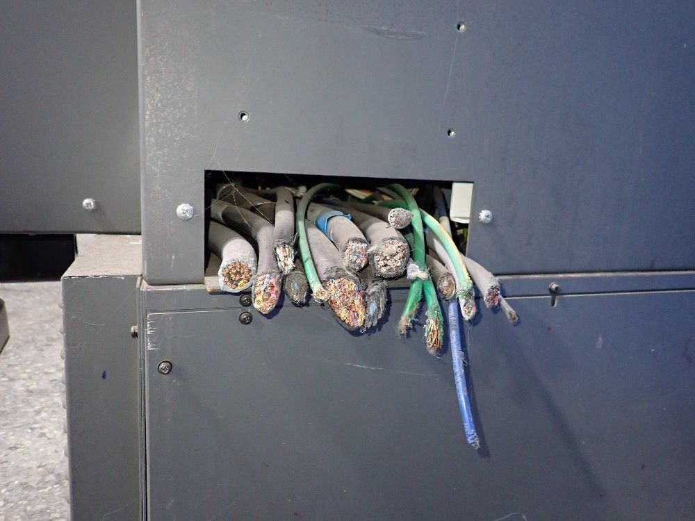 Fanuc 2010 Fanuc R-30ia Robot Control Cabinet - R-30ia