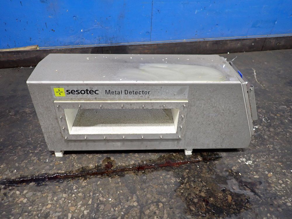 Sesotec 12 1/2" X 19 1/2" Metal Detector - C-scan Ghf 500/100/125/t2/+5